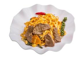 Fried noodles with beef photo