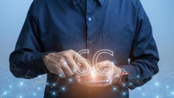 el concepto de red 6g, internet móvil de alta velocidad, redes de nueva generación. negocio, tecnología moderna, internet y concepto de redes. foto