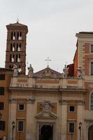 gran iglesia en el centro de roma, italia. foto