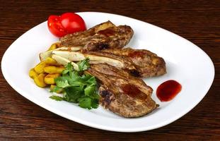 Grilled lamb chops photo