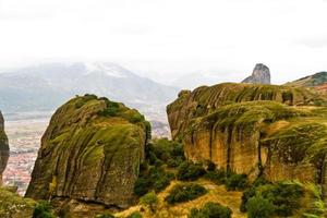 acantilados y monasterios de meteora foto