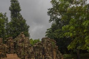 Angkor Wat complex photo