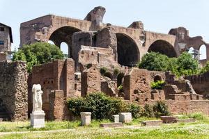 ruinas romanas en roma, foro foto