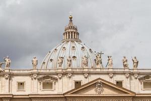 Basilica di San Pietro, Rome Italy photo
