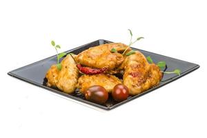 Grilled chicken wings photo