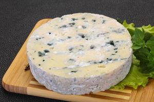 Round blue cheese photo