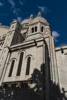 la arquitectura externa de sacre coeur, montmartre, parís, francia foto