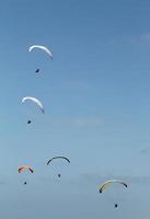 parapente cerca de la jolla, san diego, california foto