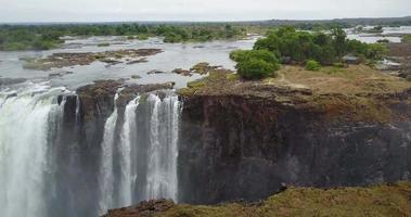 vista aérea para as cataratas de vitória, zimbábue video