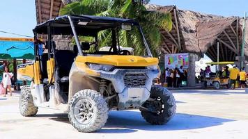 holbox quintana roo mexico 2021 buggy car taxi golfbil vid piren by holbox mexico. video