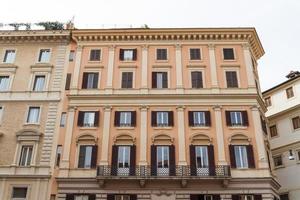 Roma, Italia. detalles arquitectónicos típicos de la ciudad vieja foto