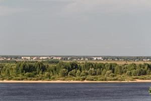 gran vista sobre el río volga en nizhny novgorod, rusia foto