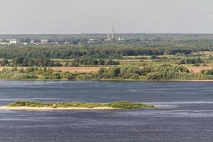 gran vista sobre el río volga en nizhny novgorod, rusia foto