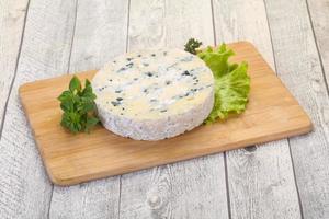 Round blue cheese photo