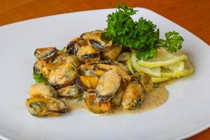 Mussels in butter sauce
