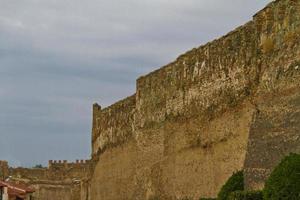 Eptapyrgio el muro fortificado en la parte alta de la ciudad de Tesalónica, Grecia foto