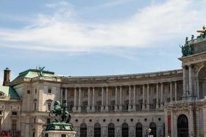 Heldenplatz en el complejo de Hofburg, Viena, Austria foto