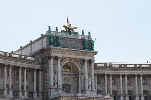 Heldenplatz en el complejo de Hofburg, Viena, Austria foto