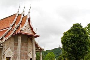 hermoso templo tailandés en Tailandia foto