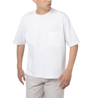 hombre joven en un recorte de maqueta de camiseta de gran tamaño, archivo png