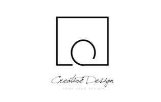 o diseño de logotipo de letra de marco cuadrado con colores blanco y negro. vector