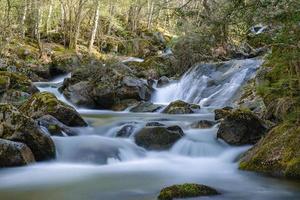 cascada en madriu perafita claror valle en andorra, patrimonio mundial de la unesco foto