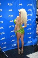 LOS ANGELES, JUL 31 - Courtney Stodden at the PETA Pinks Veggie Hot Dog Event at the Hollywood and Highland on July 31, 2013 in Los Angeles, CA photo