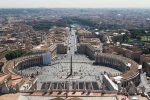 S t. plaza de pedro de roma en el estado del vaticano foto