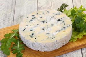 Round blue cheese photo