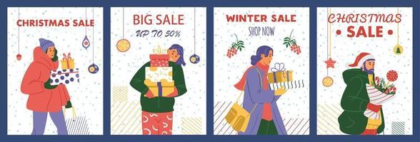 conjunto vectorial de tarjetas de venta de navidad con gente feliz sosteniendo cajas de regalo. vector