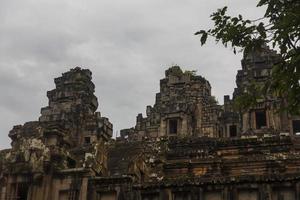 Angkor Wat complex photo