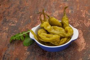 pimiento verde en escabeche foto