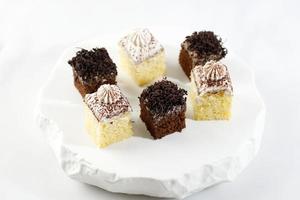 Small Square Sponge Cakes Cake Potong photo