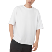 homme en découpe de maquette de t-shirt blanc surdimensionné, fichier png