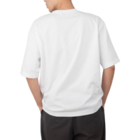 homem na maquete de camiseta branca grande, modelo de design png