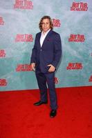 los angeles, 18 de febrero - uriah faber at the hot tub time machine 2 estreno de los angeles en un teatro del pueblo el 18 de febrero de 2015 en westwood, ca foto