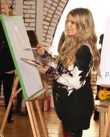 los angeles, 20 de noviembre - fergie, stacey ferguson en el lanzamiento de la luz del sol del proyecto unilever en el día universal del niño en solar studios el 20 de noviembre de 2013 en glendale, ca foto