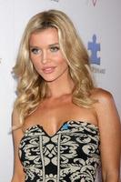 los angeles, 24 de octubre - joanna krupa en el blue jean ball en beneficio del autismo habla en el boulevard 3 el 24 de octubre de 2013 en los angeles, ca foto