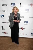 los angeles, 19 de septiembre - joan rivers en los premios heller 2013 en beverly hilton hotel el 19 de septiembre de 2013 en beverly hills, ca foto