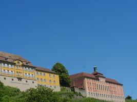 meersburg en el lago de constanza en alemania foto