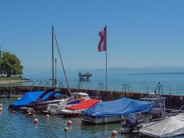 meersburg en el lago de constanza en alemania foto