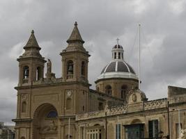 puerto de marsaxlokk en la isla de malta foto