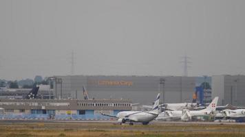 FRANKFURT AM MAIN, GERMANY JULY 20, 2017 - El Al Israel Airlines Boeing 737 accelerate before departure. Fraport, Frankfurt, Germany video