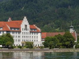 la ciudad de wuerzburg en el río principal foto