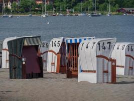 la ciudad de eckernfoerde en el mar báltico foto