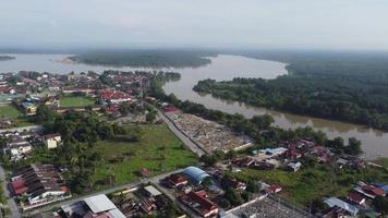 Luftaufnahme der Stadt Teluk Intan video