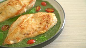 grilled chicken steak with pesto sauce and tomatoes video