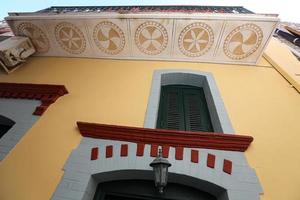 casa tradicional en pyrgi, isla de chios, grecia foto