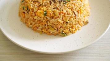 gebakken rijst met ei in Koreaanse stijl - Aziatische voedselstijl video