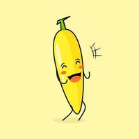 lindo personaje de plátano con sonrisa y expresión feliz, ojos cerrados y boca abierta. verde y amarillo. adecuado para emoticonos, logotipos, mascotas e iconos vector